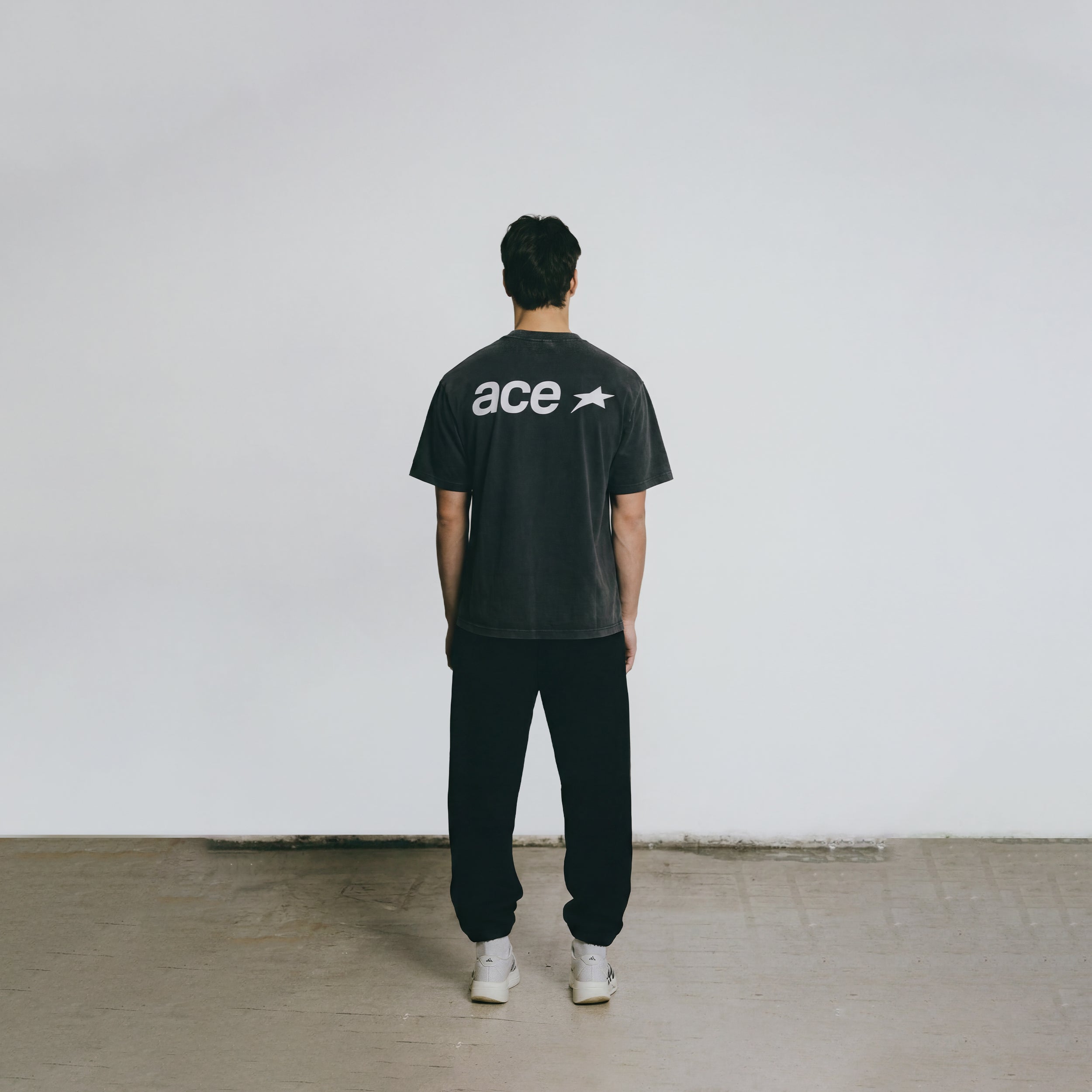 STAR LOGO T-SHIRT VINTAGE BLACK